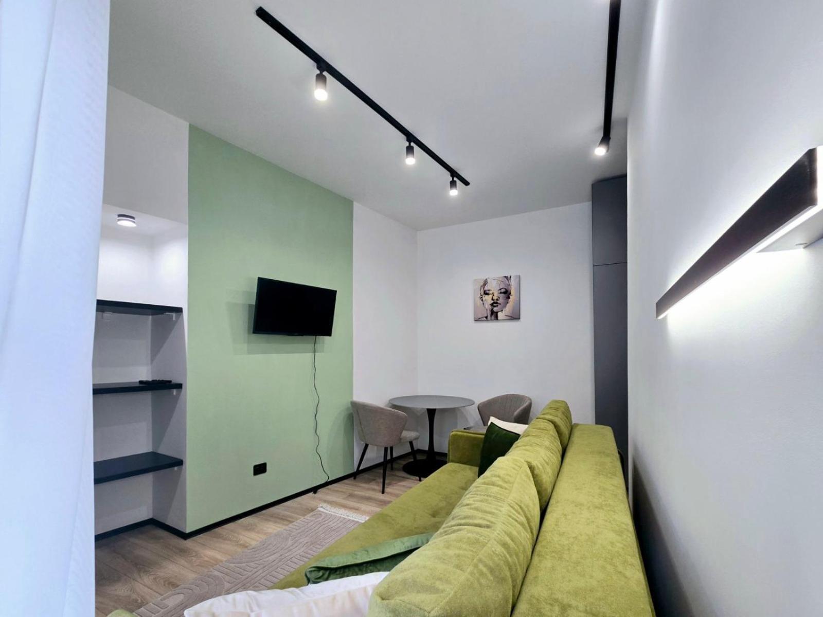Apartment In The City Center Near The Park Lemberg Exterior foto